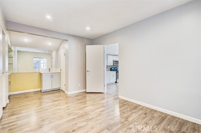 Building Photo - 6854 Gentry Ave