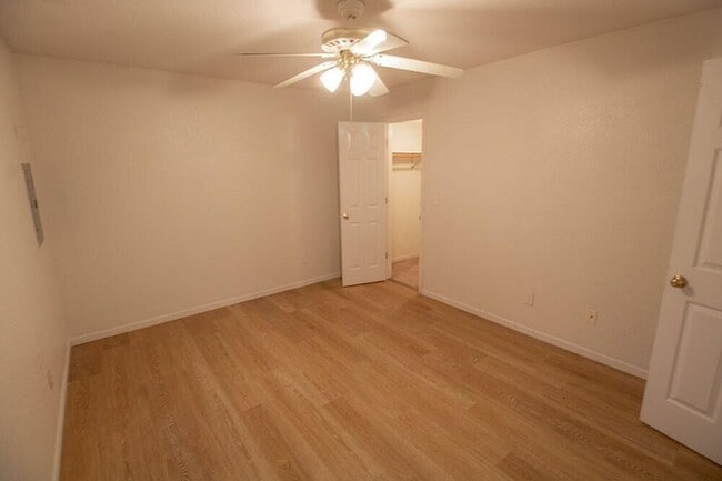 Building Photo - 5340 Godas Cir