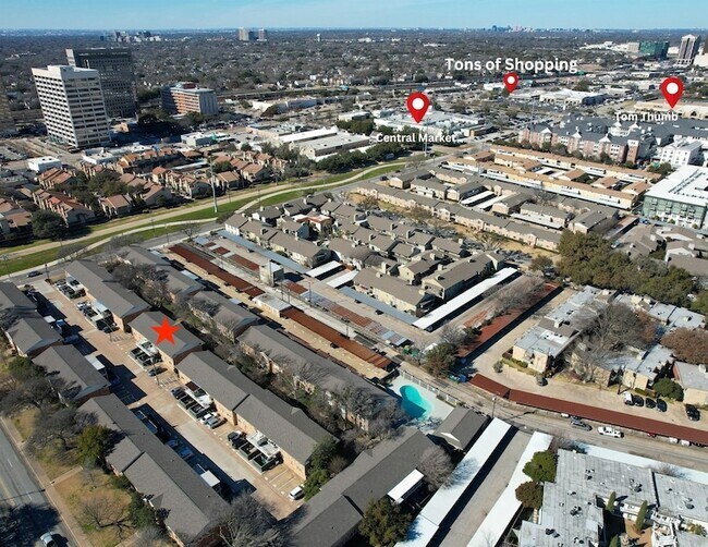 Building Photo - 5835 E University Blvd