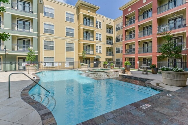 Building Photo - 1711 Old Spanish Trl