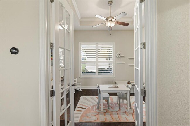 Building Photo - 654 Linden Lp