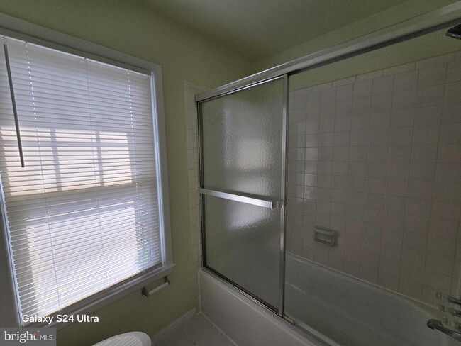 Building Photo - 13825 Cabernet Ct