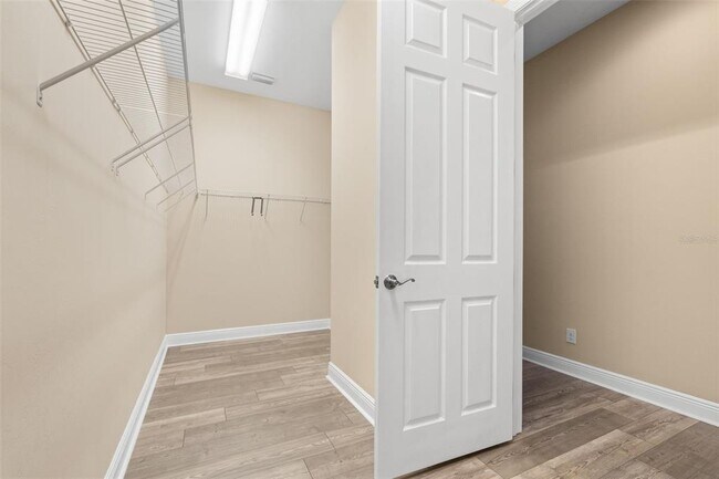 Building Photo - 1021 Kestrel Ct