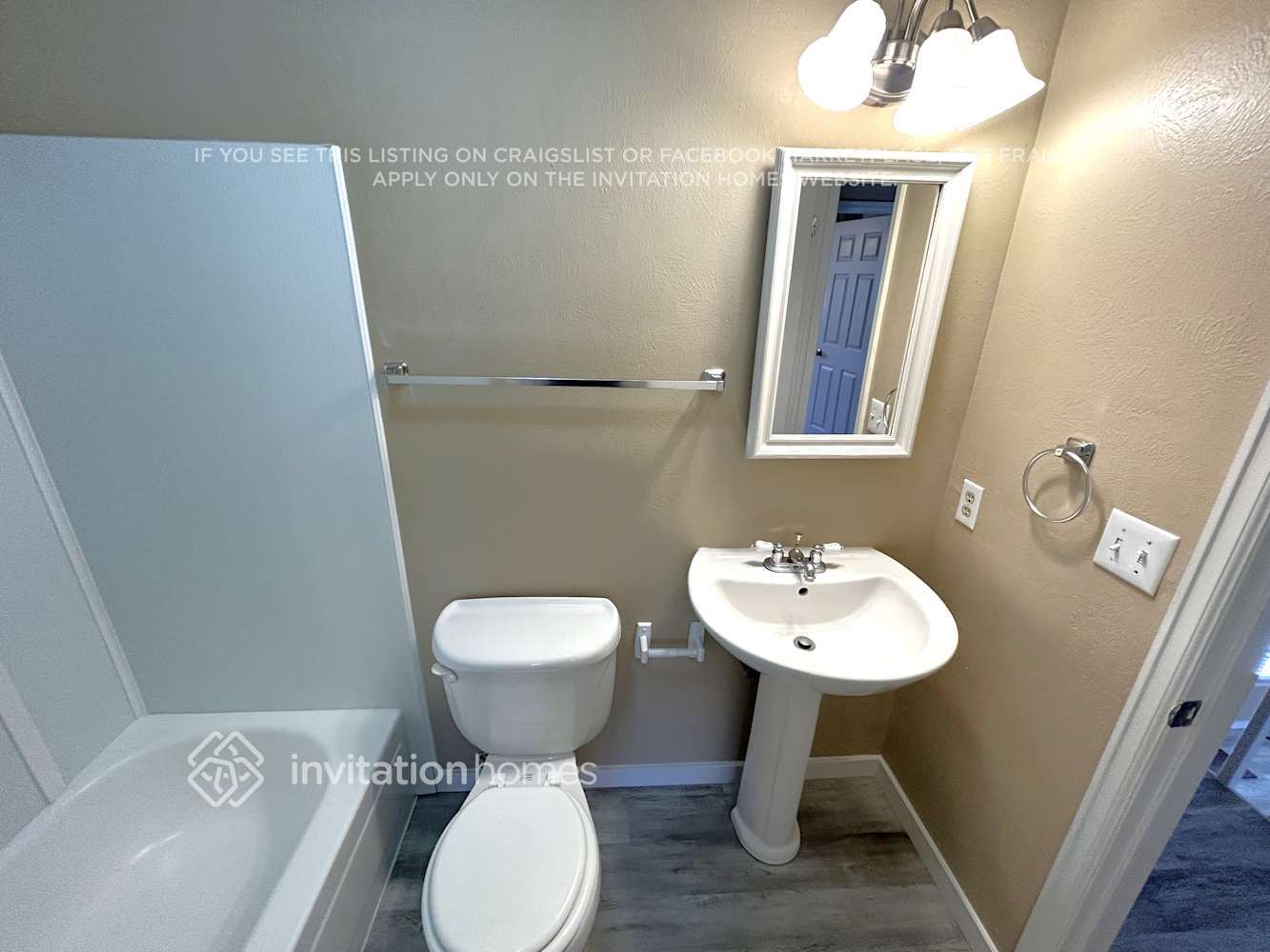 Building Photo - 17989 E Colgate Pl