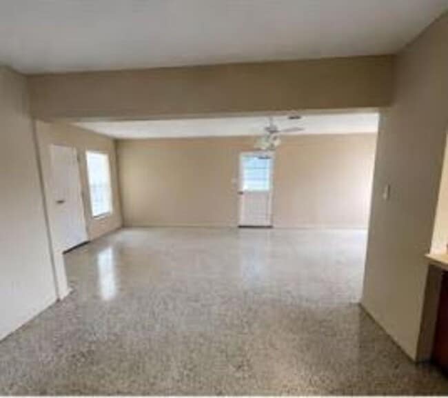 Building Photo - SODO Pool Home in Blankner/Boone school district!