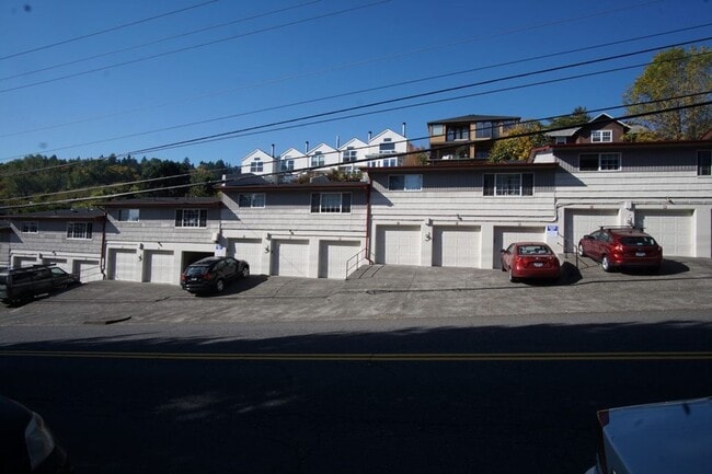 Building Photo - 5025 S Corbett Ave