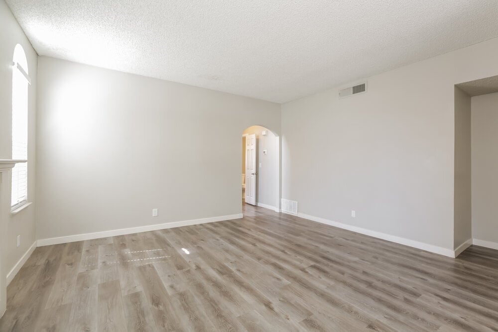 Building Photo - 7217 Chesterton Dr