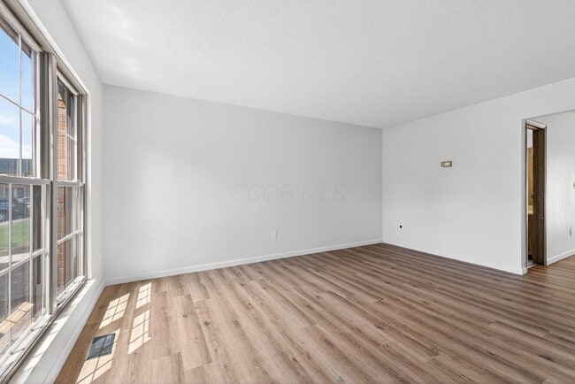 Building Photo - 6462 Brookedge Ct