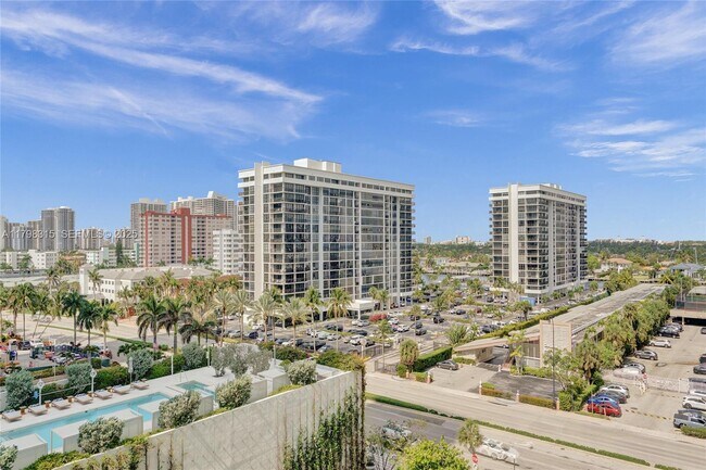 Building Photo - 1980 S Ocean Dr