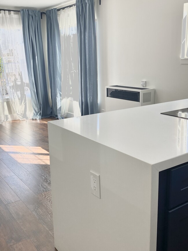 Building Photo - 2251 38th Ave