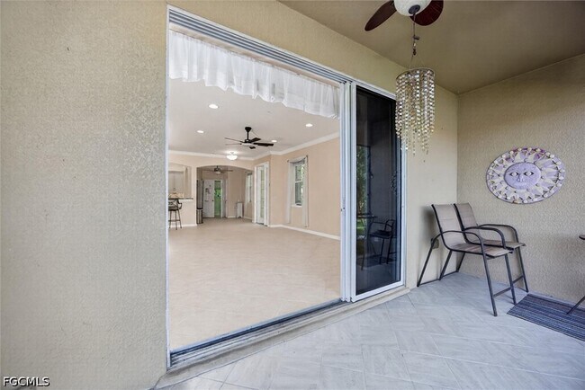 Building Photo - 3241 Cottonwood Bend