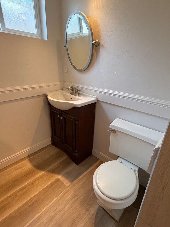 Building Photo - Spacious West Valley Home!!!