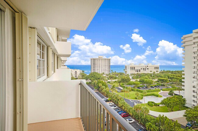 Building Photo - 2121 N Ocean Blvd