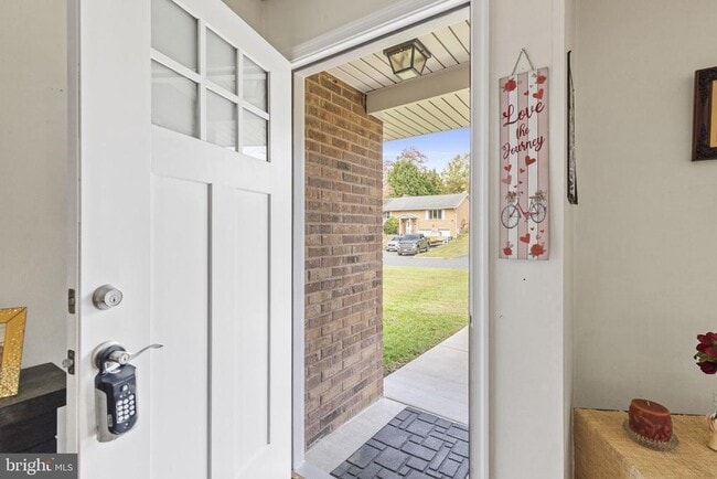 Building Photo - 638 Westwood Dr