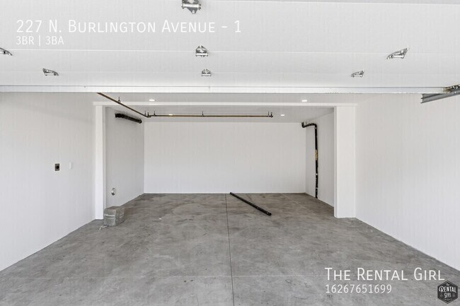 Building Photo - 227 N Burlington Ave
