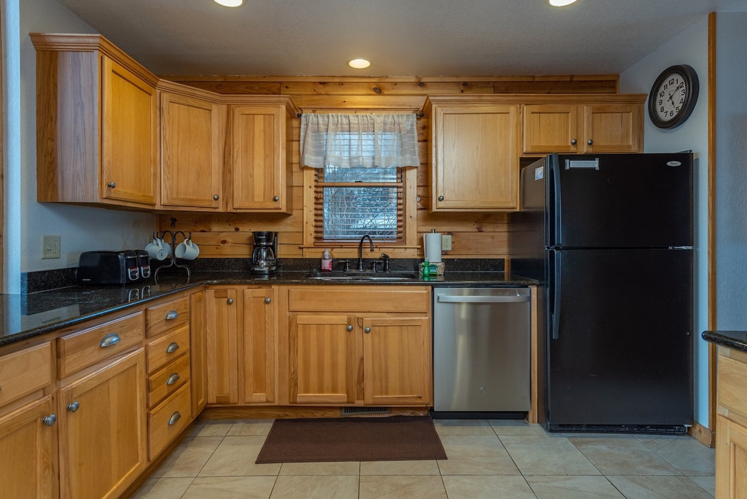 Building Photo - 70 Summit Way