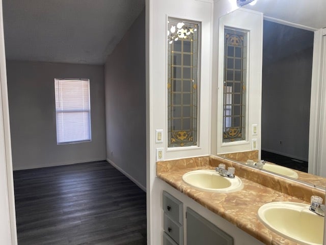 Building Photo - 954 Roadrunner Dr