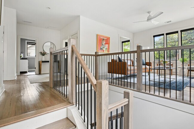 Building Photo - 634 Bonaventure Ave NE