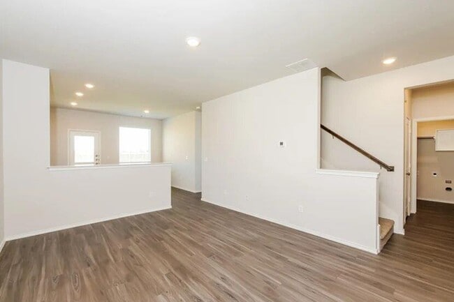 Building Photo - 1809 Crimson Lake Blvd