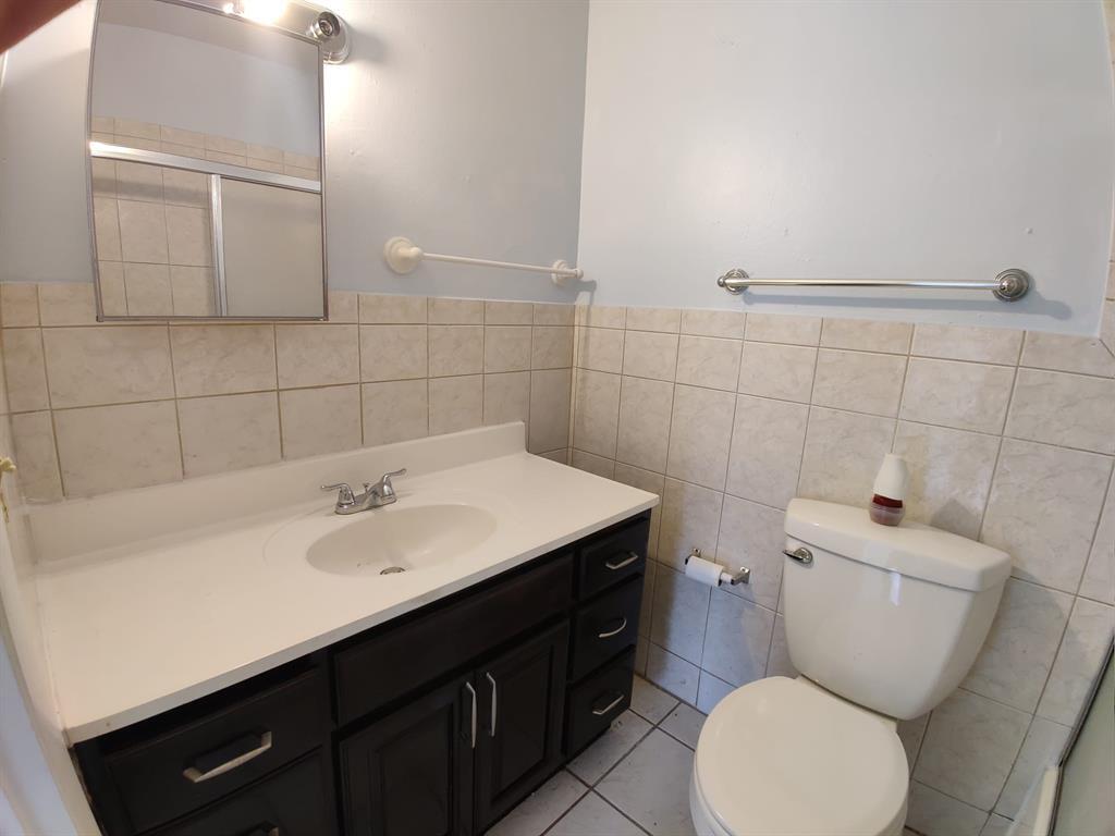 Building Photo - 3961 SW 51st St