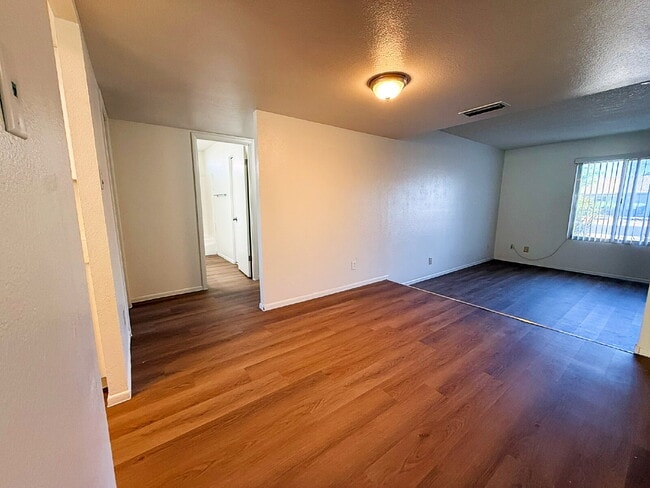 Building Photo - Fully Remodeled Home in Prime Location – Move-In Ready!