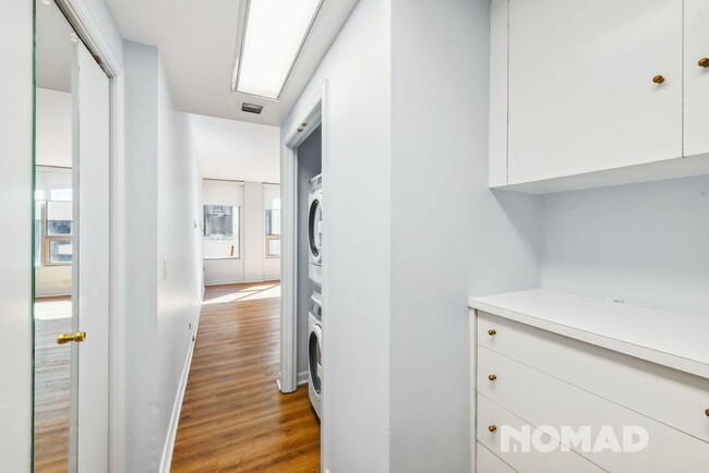 Building Photo - Stylish 2BR Condo in New Orleans