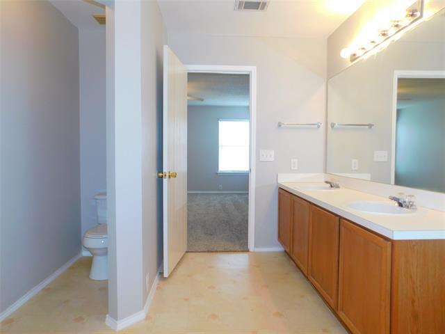 Building Photo - 4204 Sonoma Dr