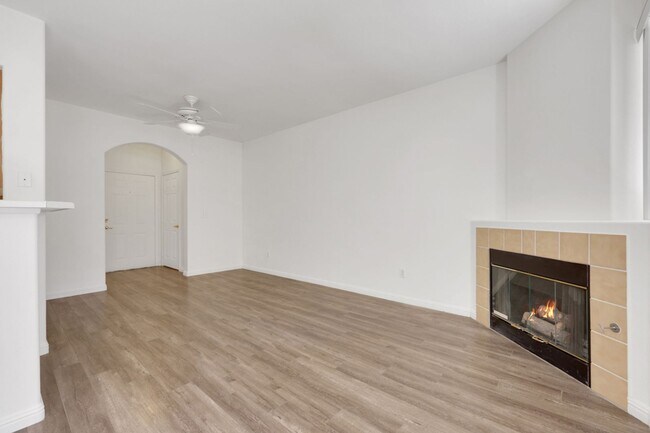 Building Photo - 7103 S Durango Dr