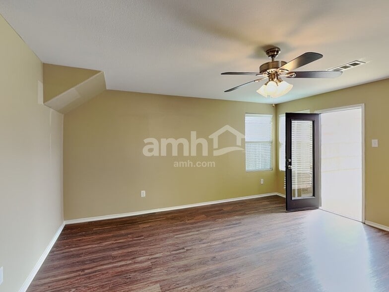 Building Photo - 3613 Camino Real Trail