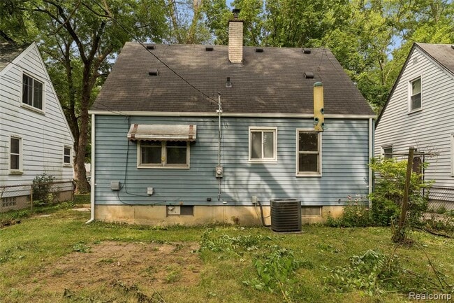 Building Photo - 18232 Gaylord