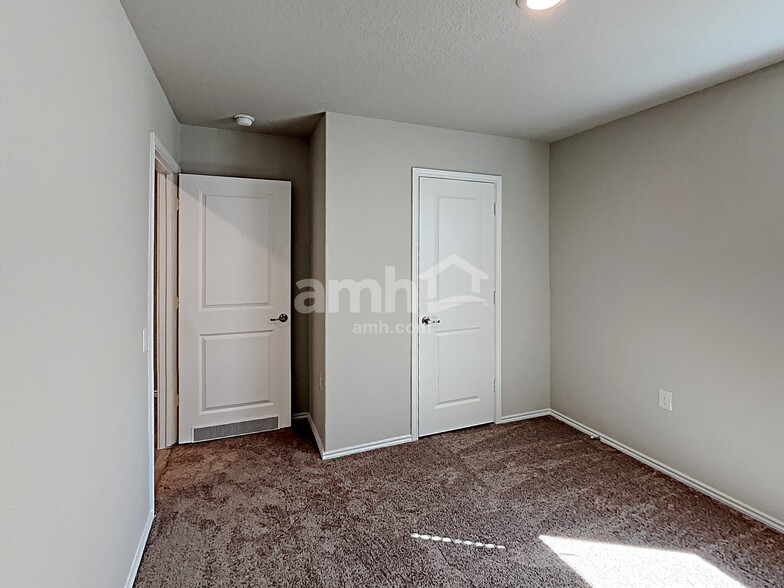 Building Photo - 4418 Meadowland Pl