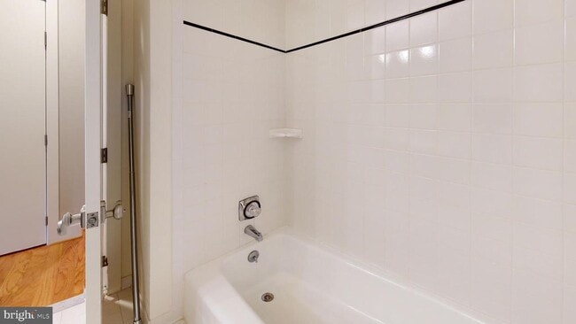 Building Photo - 9629 Eagle Ridge Dr