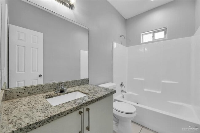 Building Photo - 12 Paola St