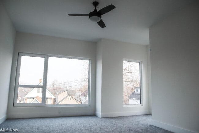 Building Photo - 2476 Thurman Ave
