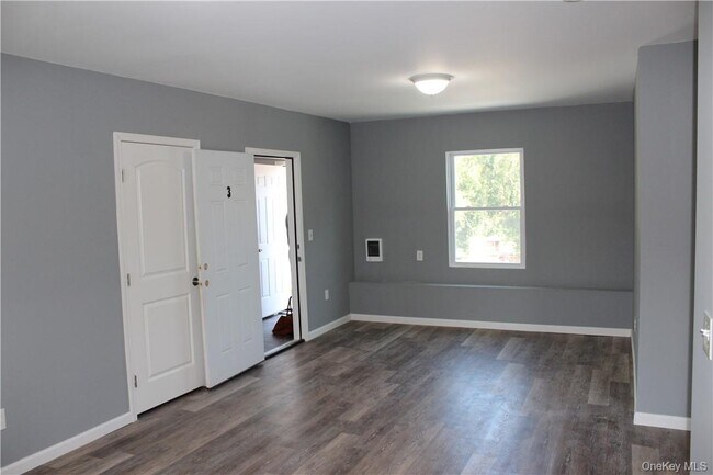 Building Photo - 3144 US-9W