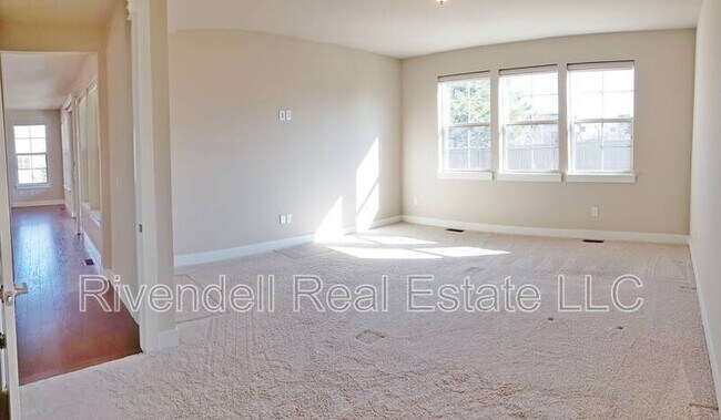 Building Photo - 6932 Groveton Ave