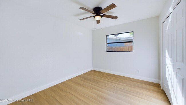 Building Photo - 987 Nicklaus Dr