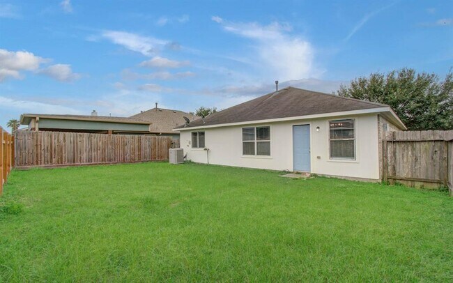 Building Photo - 2650 Daryns Landing Dr