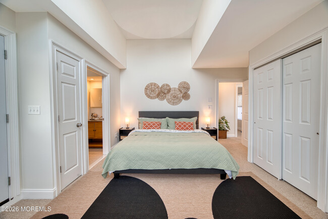 Building Photo - 112 Corlies Ave