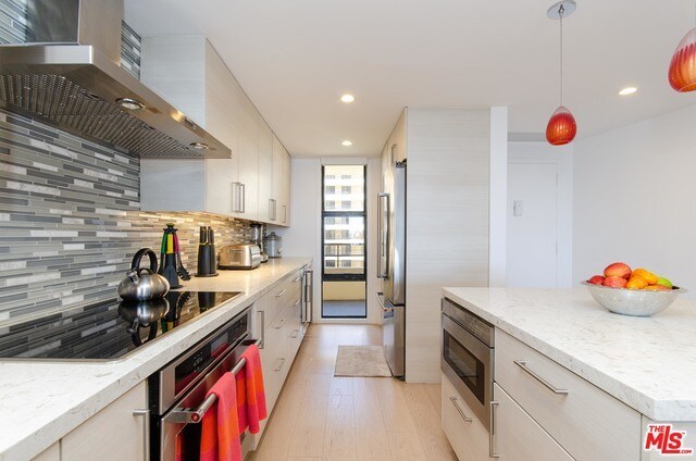 Building Photo - 4335 Marina City Dr