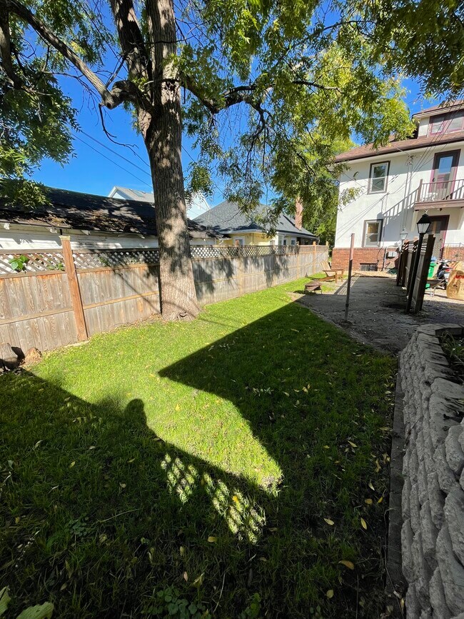 Building Photo - 4724 Lyndale Ave S