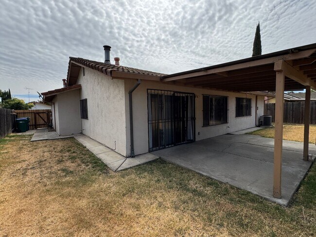 Building Photo - 8213 Diana Marie Dr