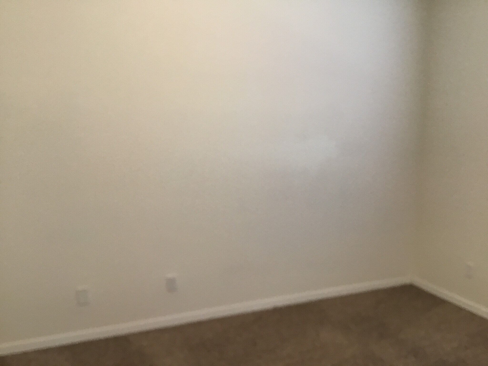 Building Photo - 3961 Long Branch Ln