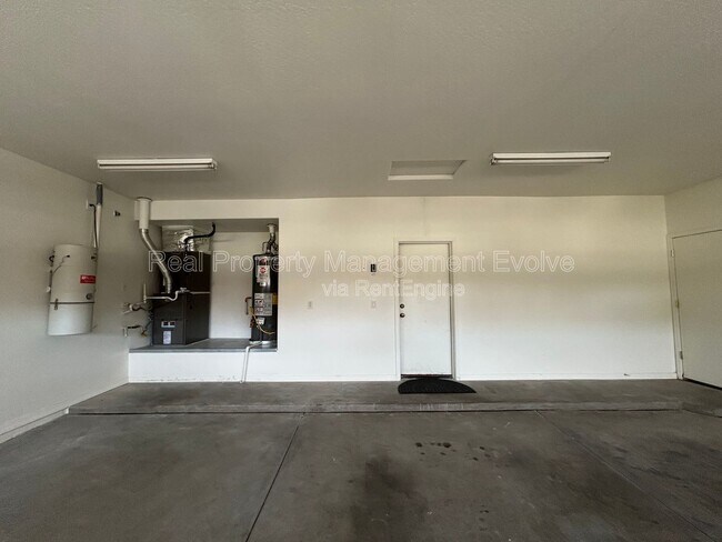 Building Photo - 9707 S 45th Ave