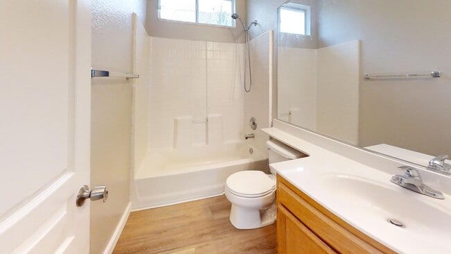 Building Photo - 3855 Saintsbury Dr