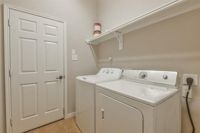 Building Photo - 15303 Paxton Landing Ln