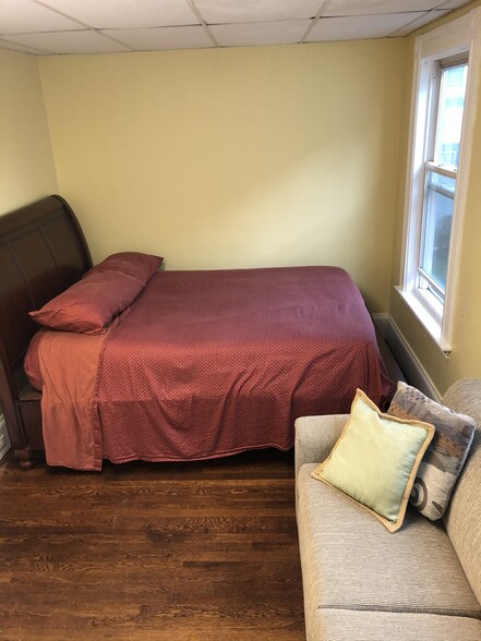 Building Photo - 10 Commonwealth Ave