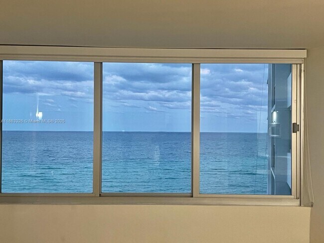 Building Photo - 7135 Collins Ave