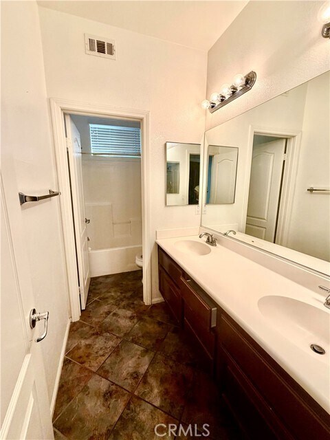 Building Photo - 45535 Seagull Way