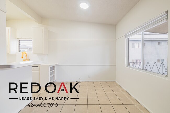 Building Photo - 1533 9th St